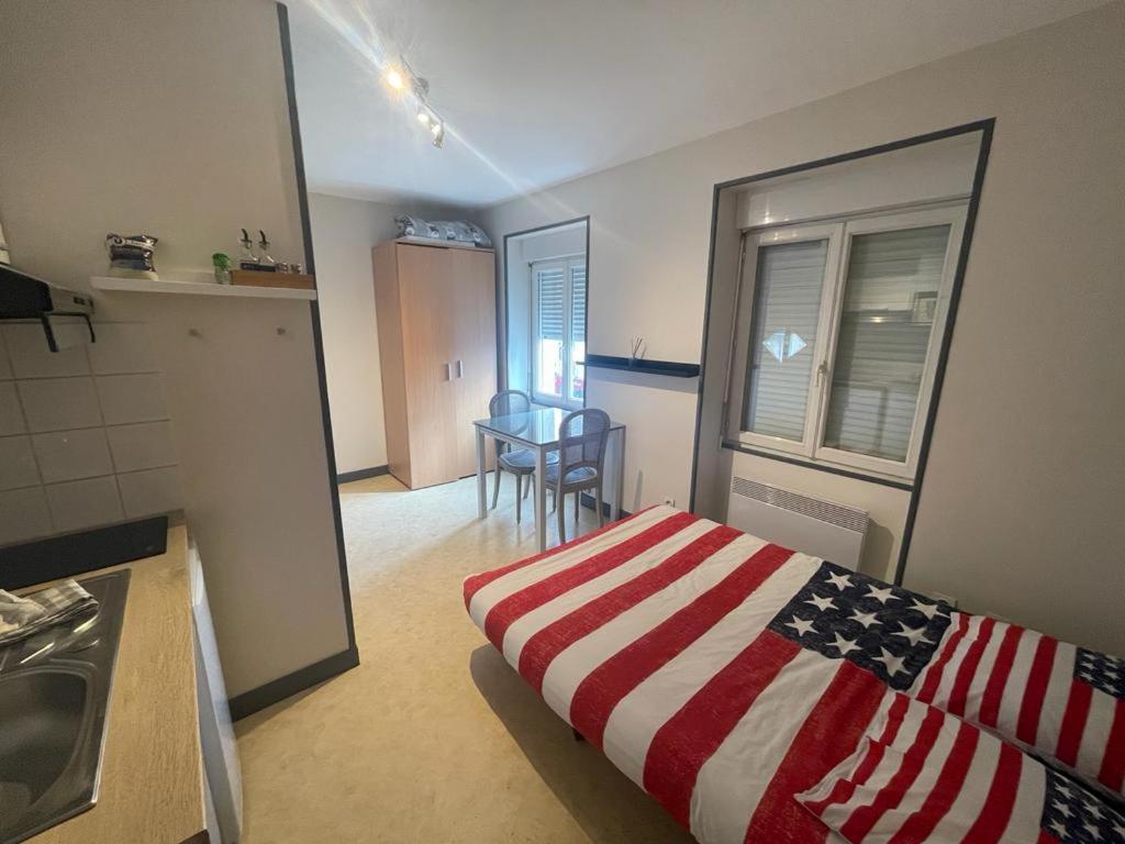 Studio Agreable Et Lumineux Apartment Niort Exterior photo