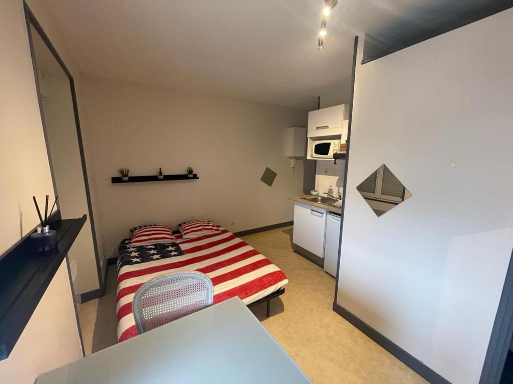 Studio Agreable Et Lumineux Apartment Niort Exterior photo