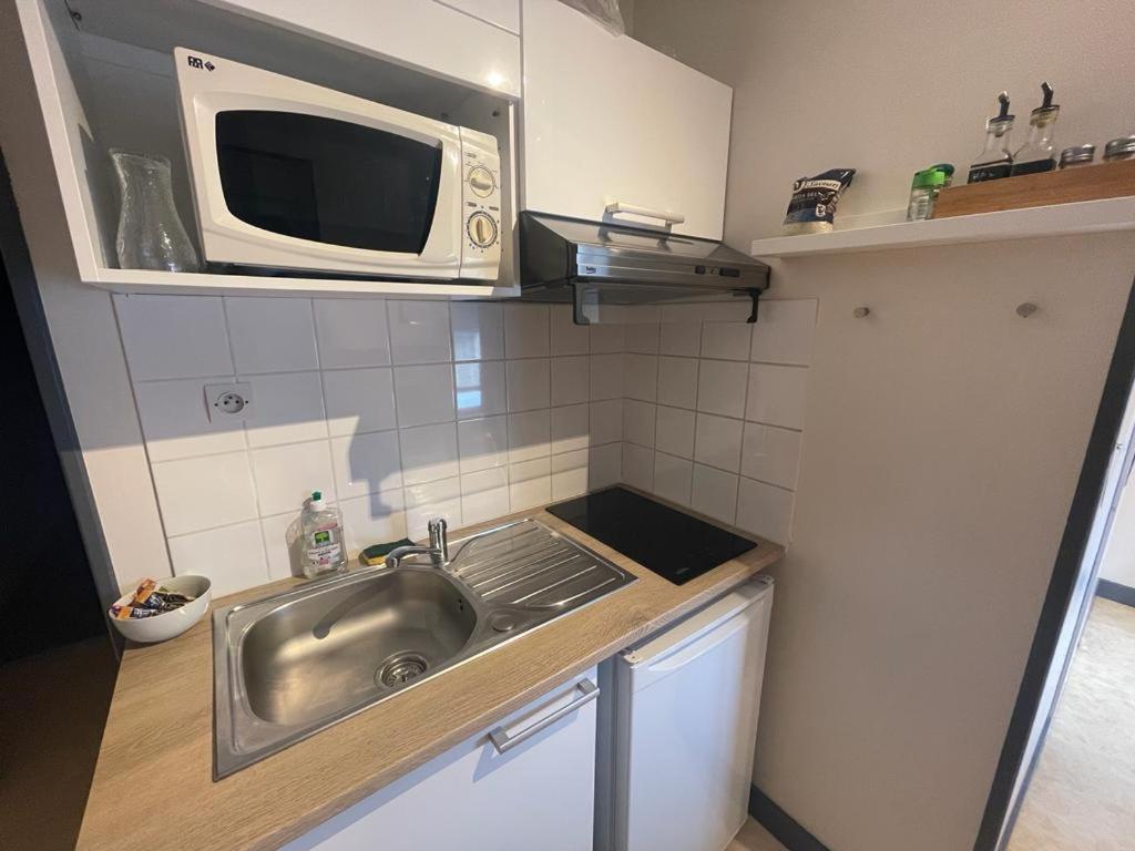 Studio Agreable Et Lumineux Apartment Niort Exterior photo